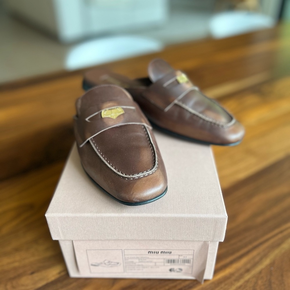 Miu Miu Bleached Leather Loafers/Mules Sz37